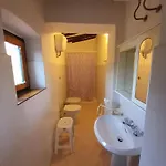 Podere Santa Giulia - Casale Francianina アパート ピオンビーノ